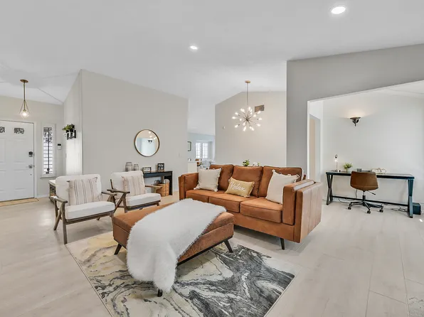 9532 Sunken Reef Cir, Las Vegas, NV 89117