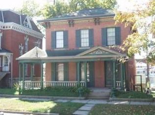 818 Avenue F, Fort Madison, IA 52627