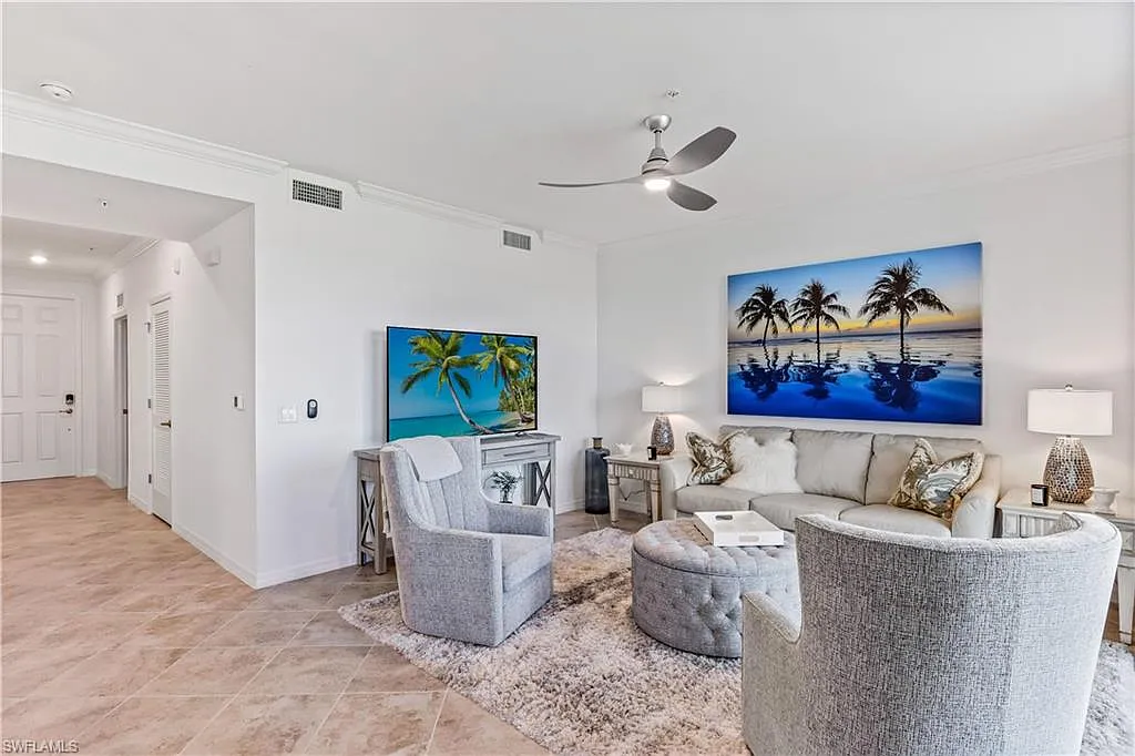 Building Photo - 43030 Greenway Blvd #423