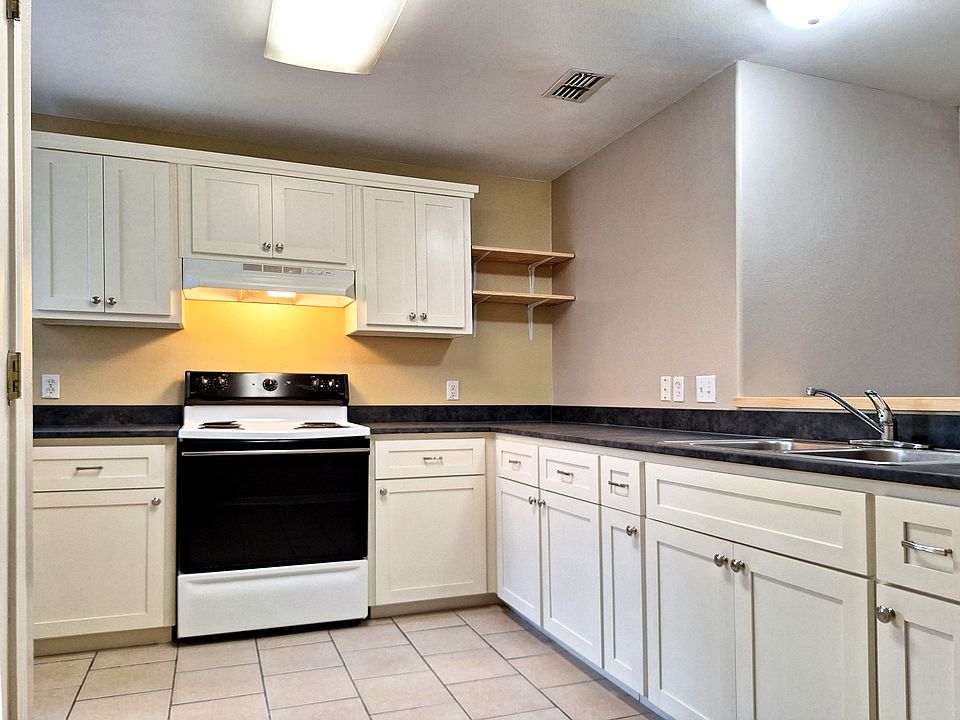 1st image of 1907 Maria Isabel Dr APT B