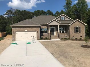 10 Woodwater Cir, Lillington, NC 27546