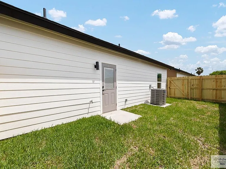 518 Loop 499 E #11 — Photo 14