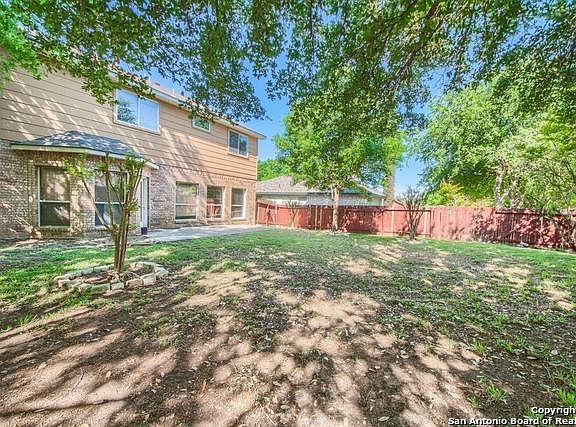 4th image of 13635 Mason Crest Dr
