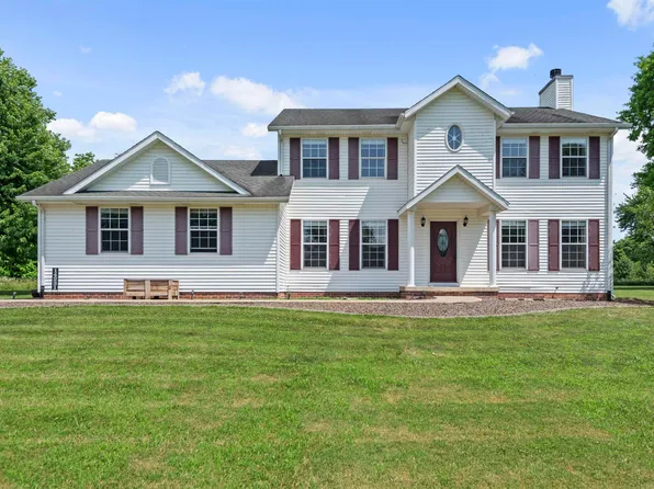 14231 Pioneer Dr, Athens, IL 62613