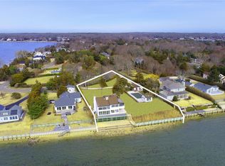 11 Tiana Cir, Hampton Bays, NY 11946