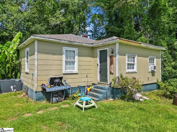 496 W Lee St, Pickens, SC 29671