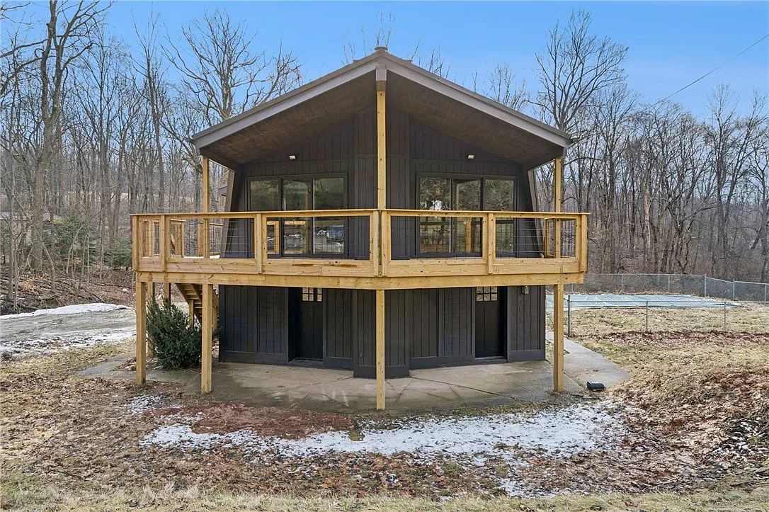 342 Snyder Ln photo 1
