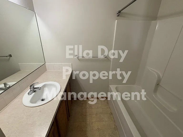 2520 E Conquest St — Photo 10