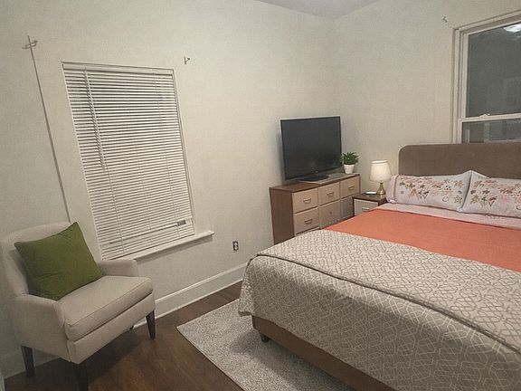 3rd image of 280 Lexington St APT 3