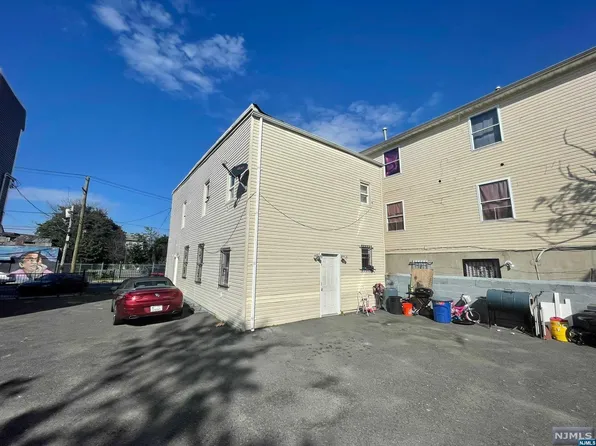 546-548 S 18th St, Newark, NJ 07103