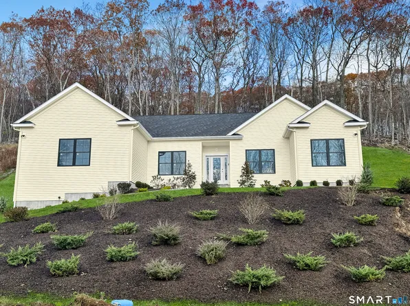 15 Hunting Ridge Road, Middlebury, CT 06762