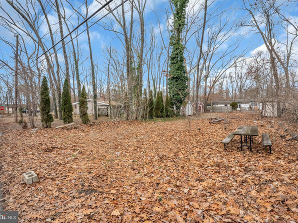 3 Forest Rd, Browns Mills, NJ 08015