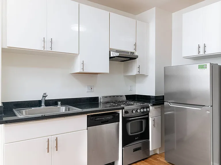 750 O'Farrell — Photo 11