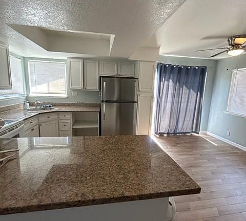 3rd image of 3233 Rockport Ave #2