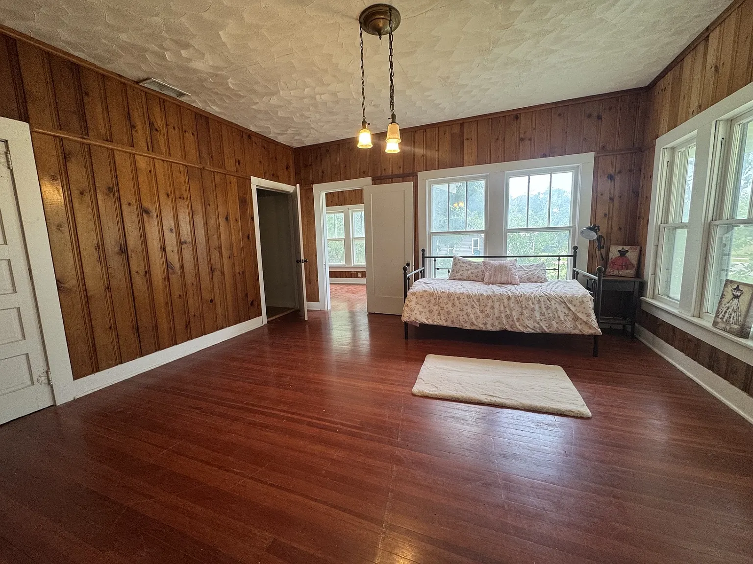 817 West Long - 1 — Photo 4
