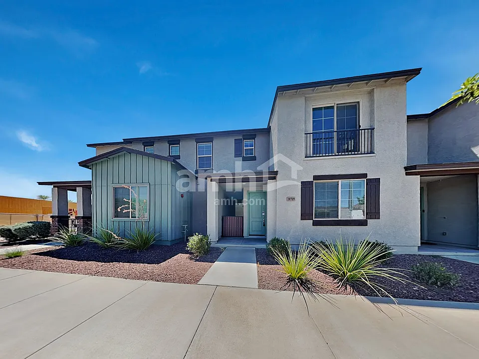 20709 W Maiden Ln