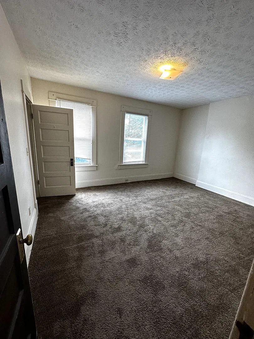 340 Alden — Photo 4