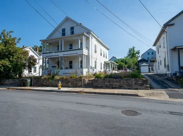 23 Whitcomb St, Webster, MA 01570