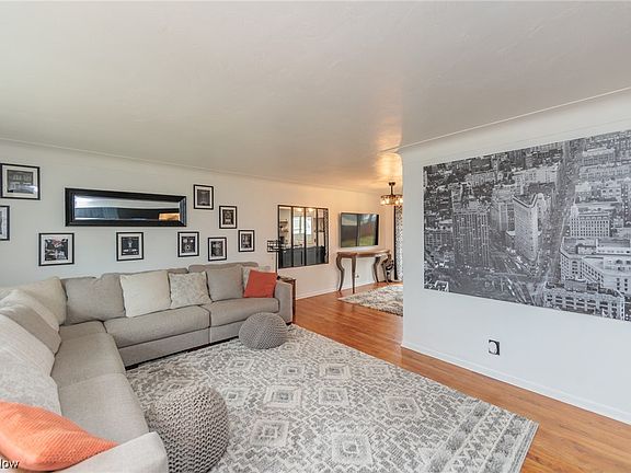 2nd image of 6256 Mariana Dr