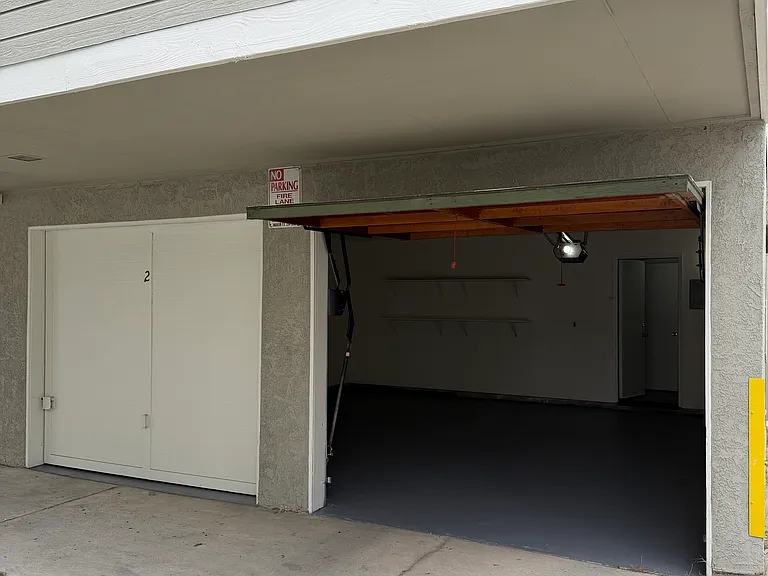 537 W Broadway #101 — Photo 24
