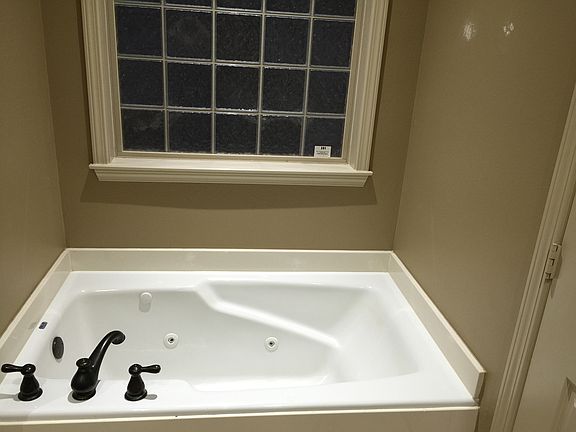 Master Tub