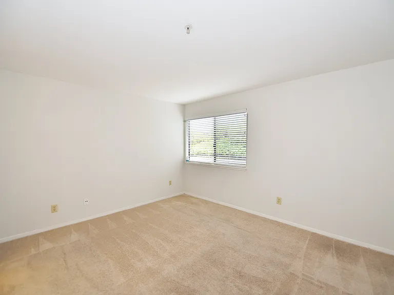 21314 Gary Dr #105 — Photo 14