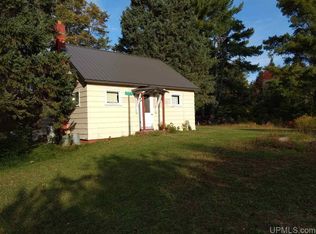 29679 Sandy Lake Ln, Toivola, MI 49965