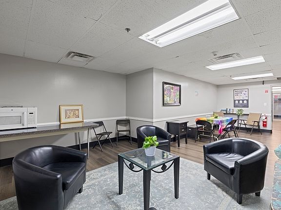 5th image of 1025 Hancock St Unit 2K