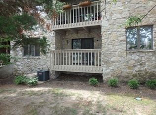 104-7 E Green Meadows Rd, Columbia, MO 65203