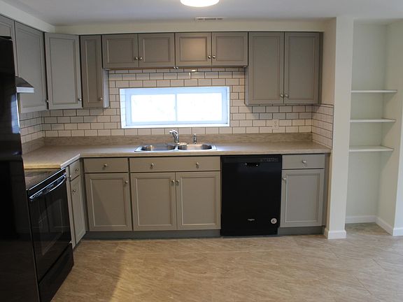2nd image of 18 S Sunset Dr Floor 2