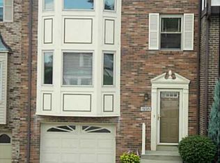 5135 Daube Dr, Pittsburgh, PA 15236