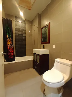 Rented by City Vista Inc | media 14