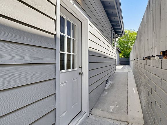 2nd image of 2985-2987 54th St #2985
