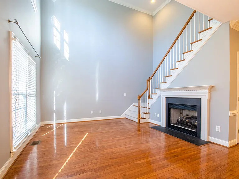 2 Park Village Ct #C — Photo 7
