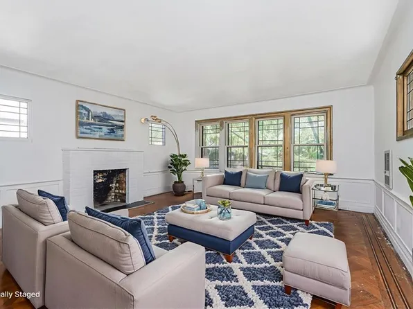 1422 East 27th Street image 8 of 12