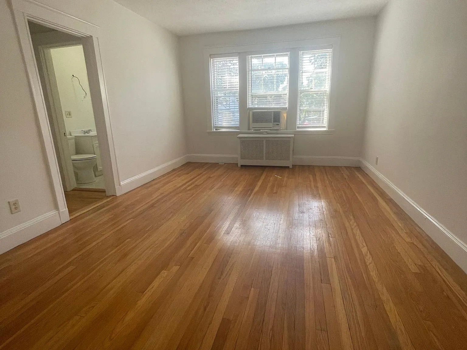 1 bed, 602 sqft, $2,150 — Photo 3