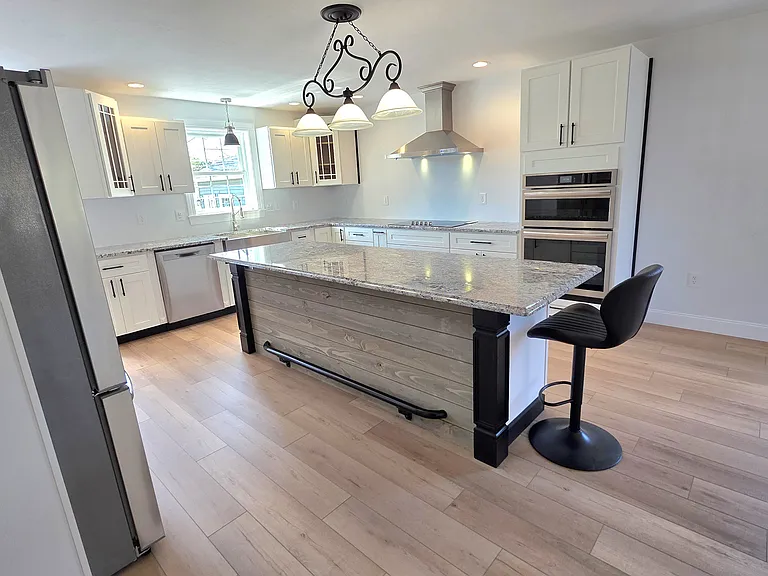 65 Oakland Ave — Photo 7