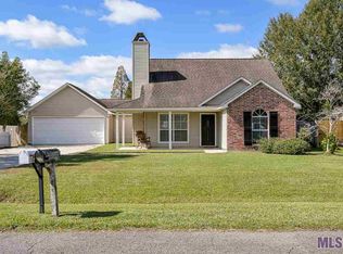 17007 Hunters Trce E, Prairieville, LA 70769