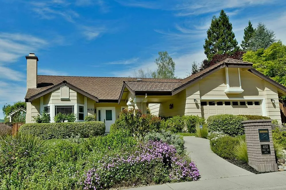4152 Terra Alta Dr photo 1
