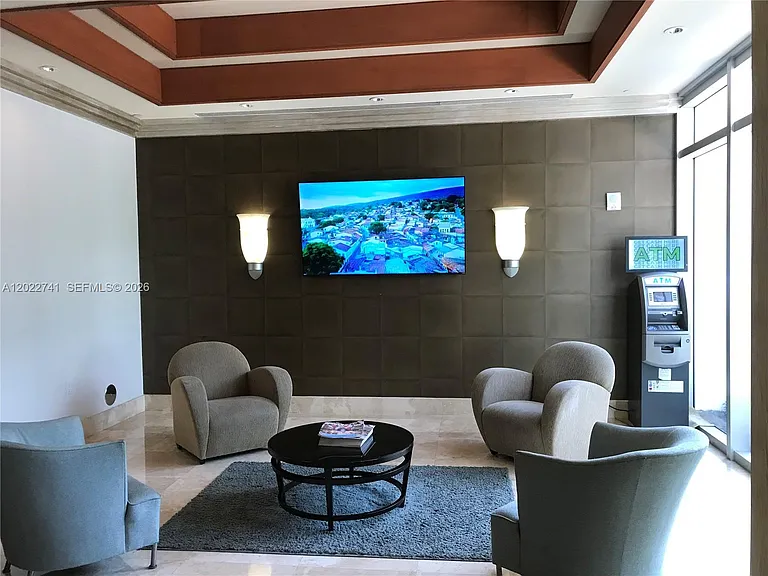 7900 Harbor Island Dr #523 — Photo 37