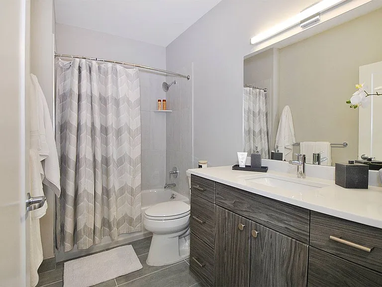 The Phoenix at Troy Crossing Apartments — Photo 28