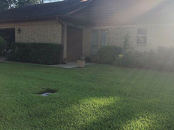 3rd image of 16502 E Kingscoate Dr