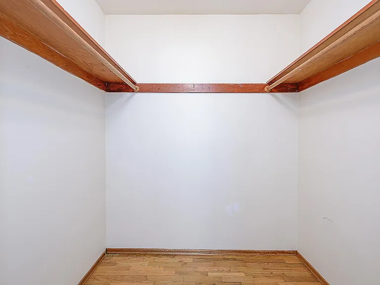 653 W Nickerson St #201 — Photo 8