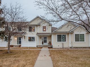 9804 Winshire Ln, Johnston, IA 50131