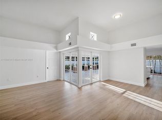 655 NW 123rd Ave, Miami, FL 33182