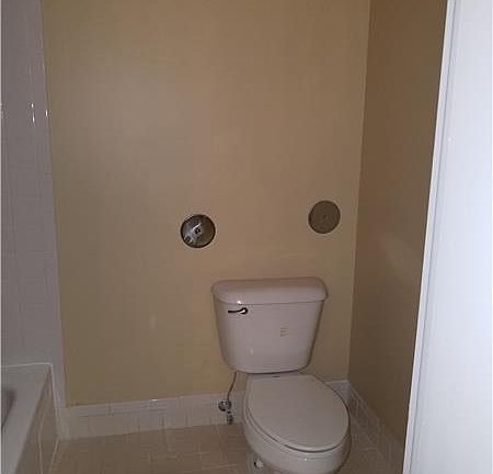3rd image of 14820 Naranja Lakes Blvd #D1e