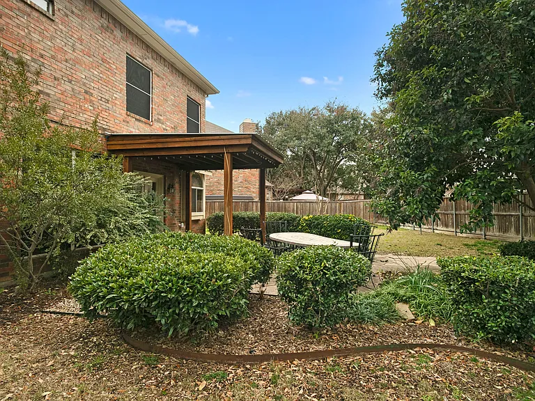 3777 Meadowcreek Cir — Photo 27