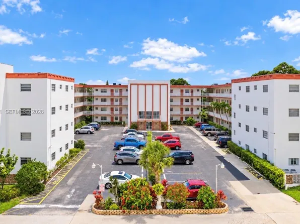 4000 NW 44th Ave APT 113, Fort Lauderdale, FL 33319