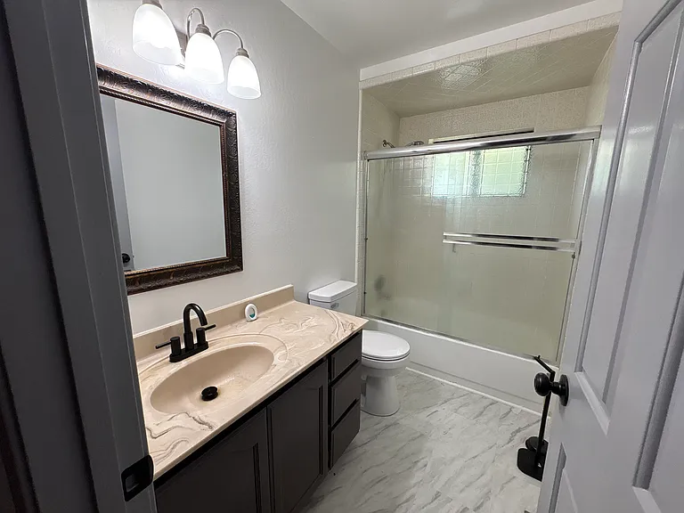 5070 Poplar Rd — Photo 17