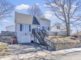 71 Cliff St, Naugatuck, CT 06770